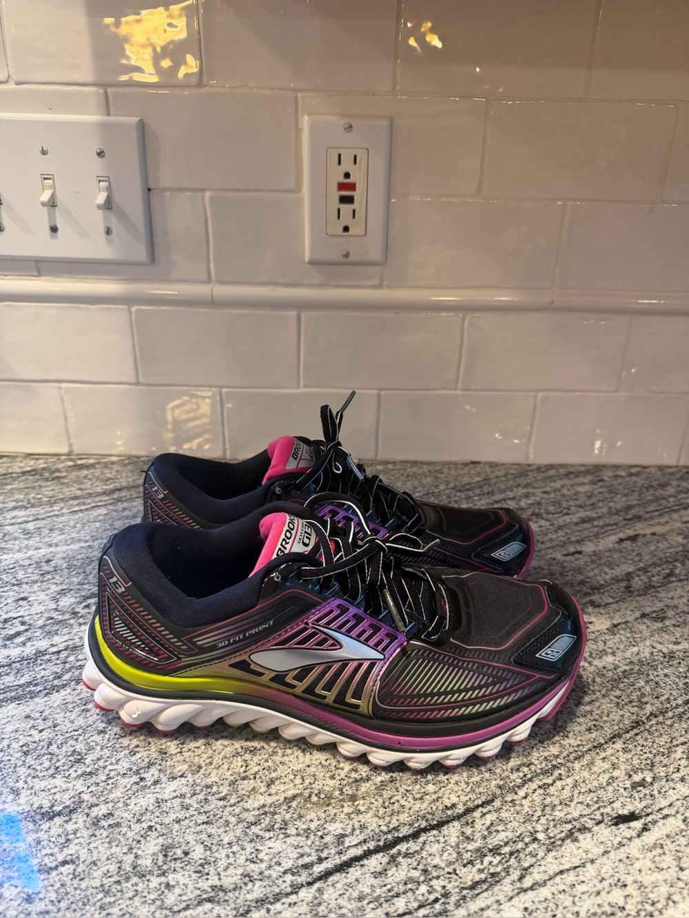 Women’s Brooks Glycerin 13 Size 9 Narrow